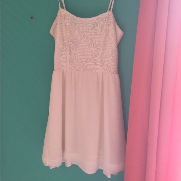White Lace Dress - Picture 1 of 2