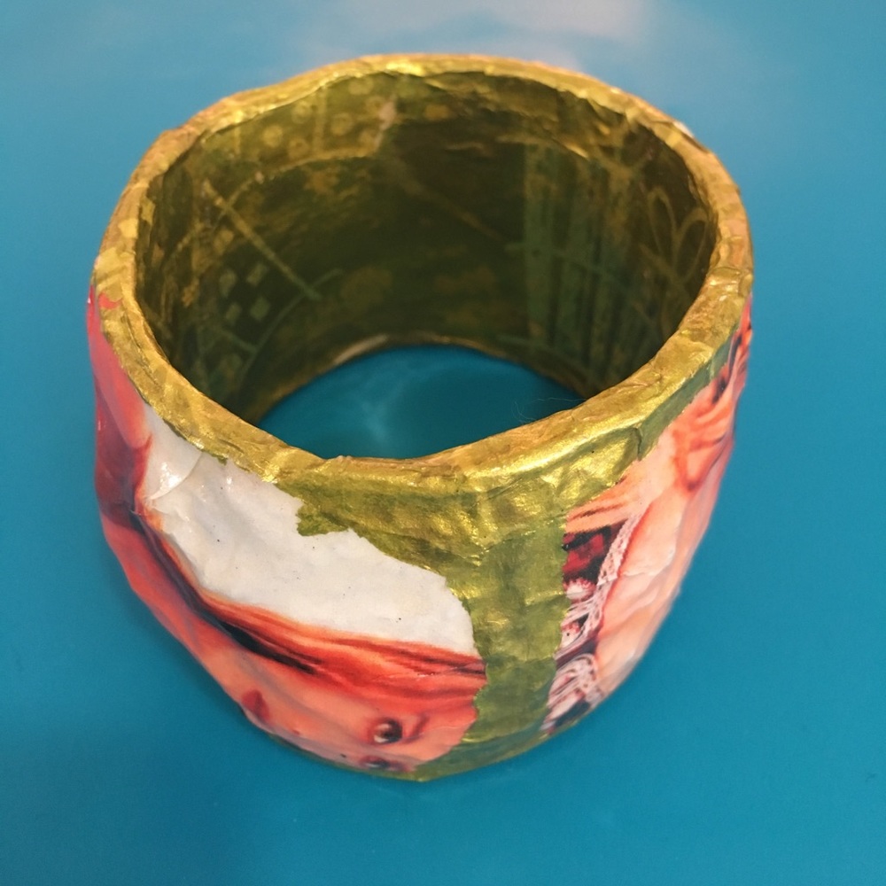 💃🏻👍🏼Hand Made paper mache pop culture bangle!
