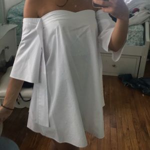 WHITE OFF THE SHOULD LOOSE DRESS