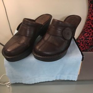 BORN clog shoes, brown, like new, size 7/38
