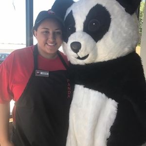 Meet your Posher, Aisha