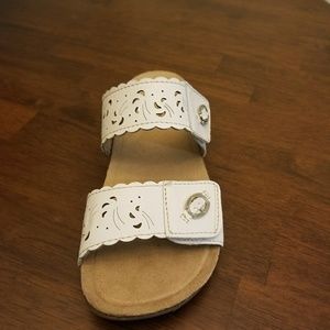 Earth origins sandals