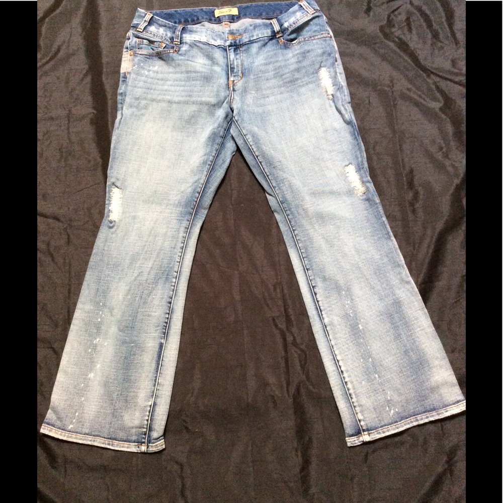 Seven7 luxe Sz. 18 jeans w/ Metallic distressing