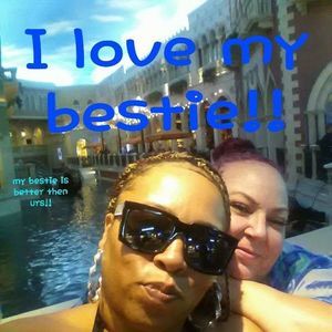 Meet your Posher, Gina