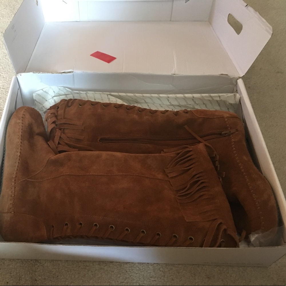 Moccasins suede boots