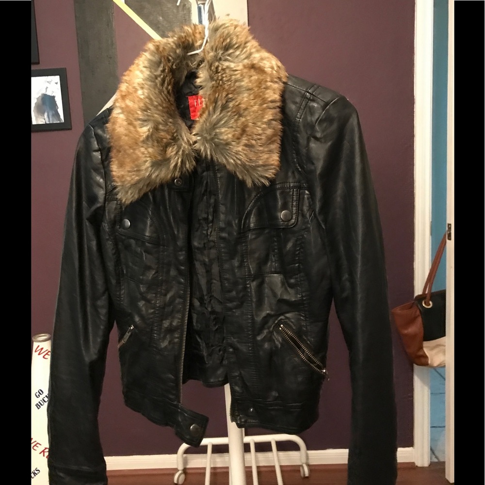 Elle leather jacket with removable faux fur collar