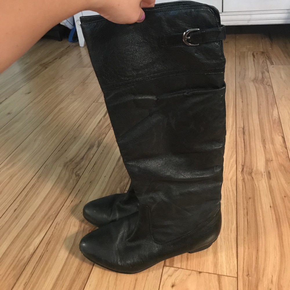 Black boots