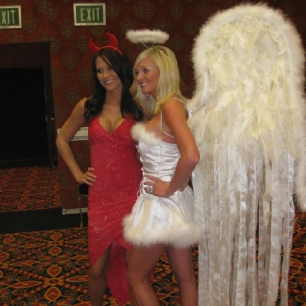 Angel wings and corset. Halloween!!