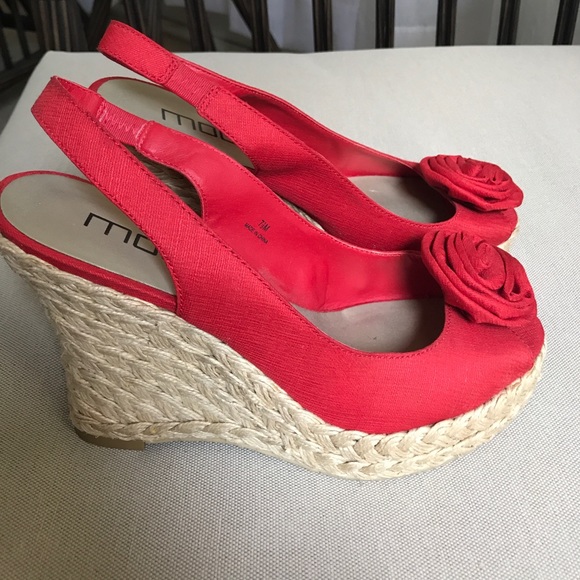 Adorable Moda sling backs - Picture 3 of 3