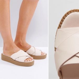 Asos | Flatline Sliders
