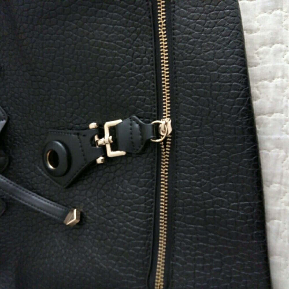 Black boohoo leather black bag
