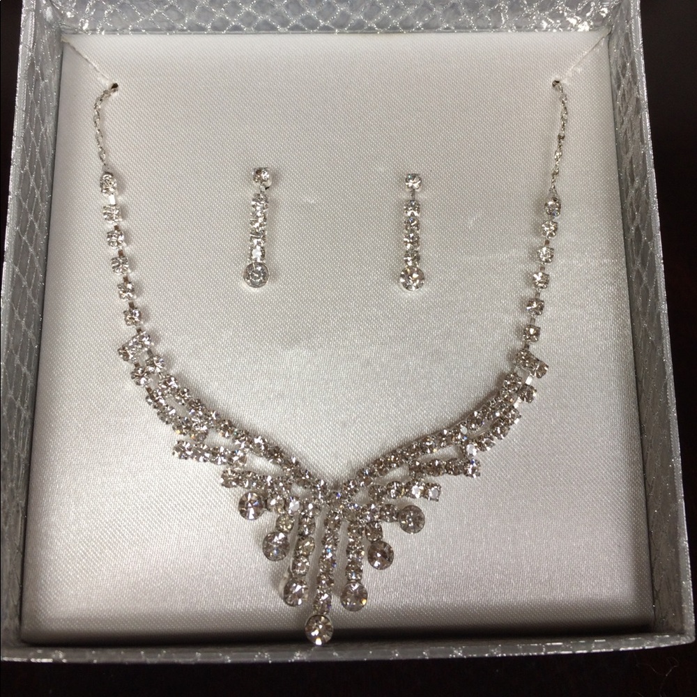 Necklace/Earring set