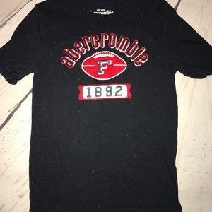 A&F speckled logo graphic tee. Cute!