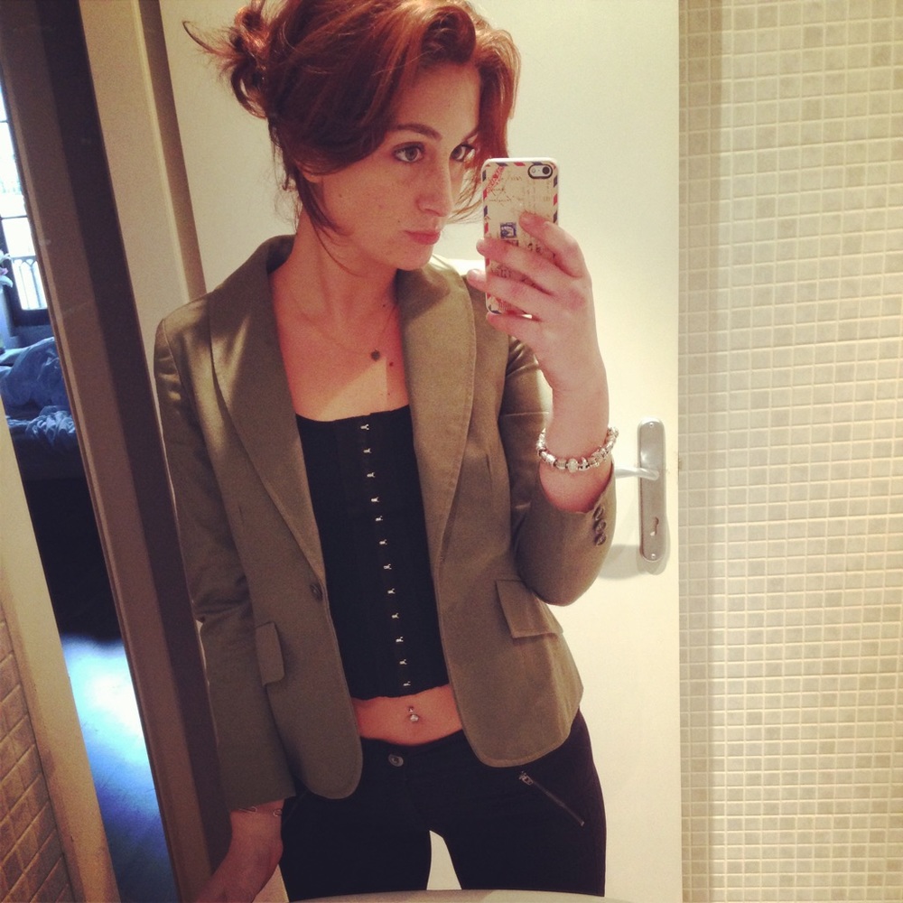 Meet your Posher, Emma