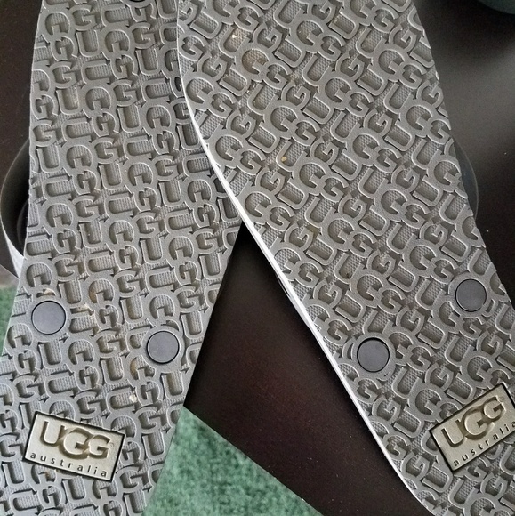 Sandals_&_Flip_Flops