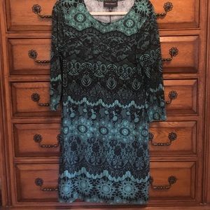 Stretchy dress with 3/4 sleeve