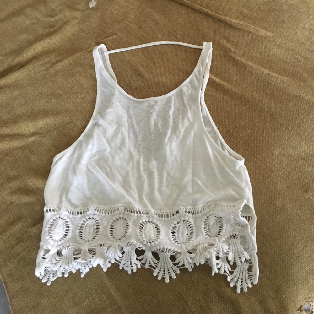 Flowery open back tank 💕