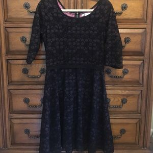 Stretchy dress with 3/4 sleeve