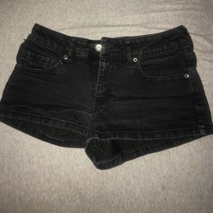 UO black shorts