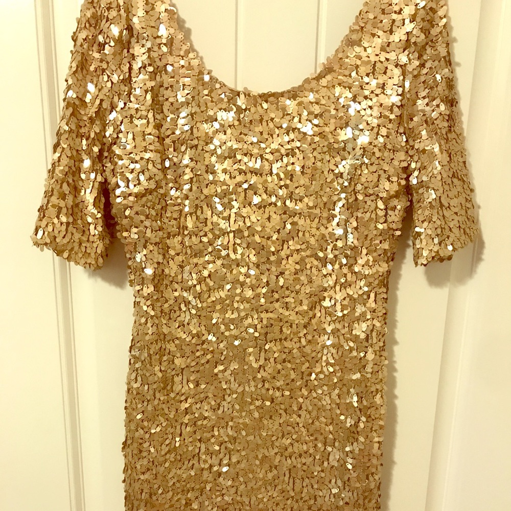 Sequin gold fitted dress