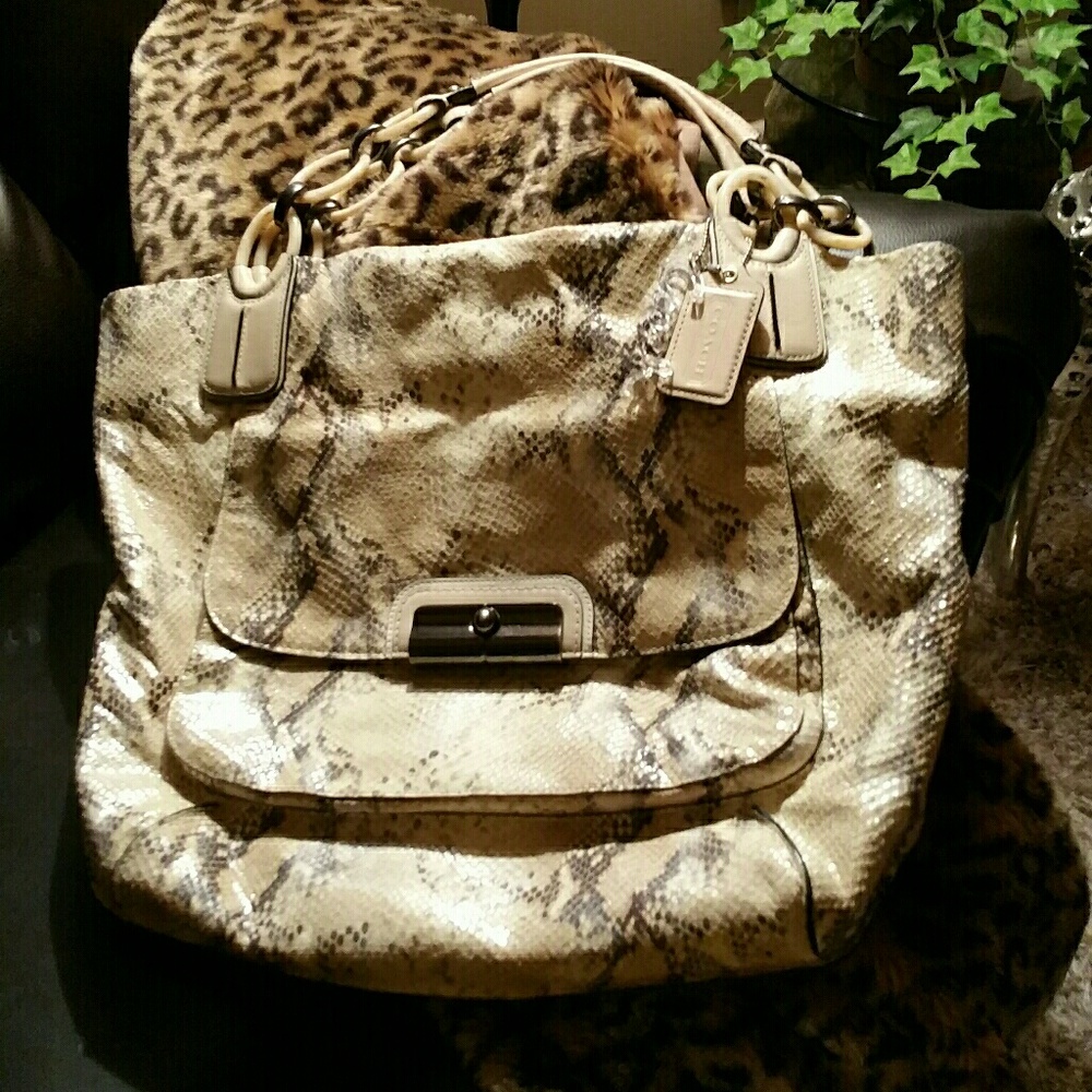 Coach Kristin Embossed Python large bag - Picture 5 of 6