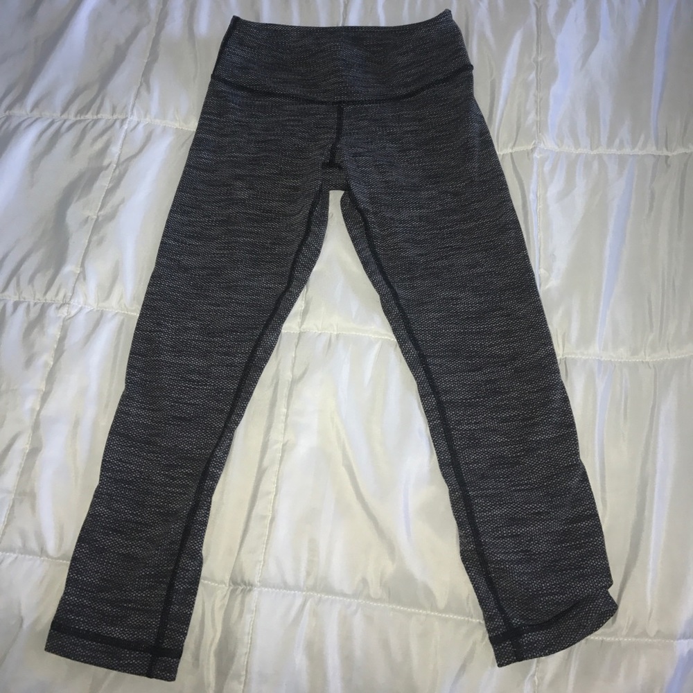 Lululemon crop pants