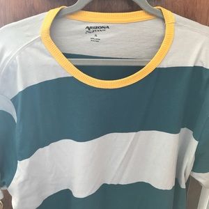 Selling an XL 100% cotton T-shirt from never worn