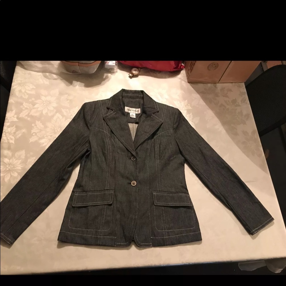 Pant suit