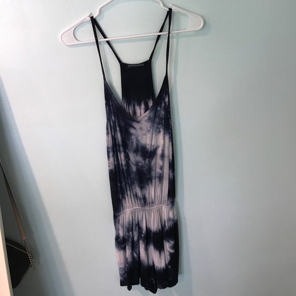 Brandy Melville Romper - Picture 1 of 2