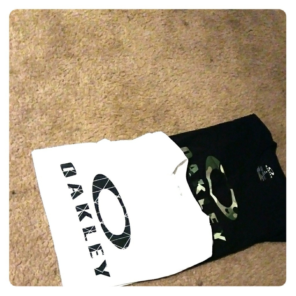Oakley shirts
