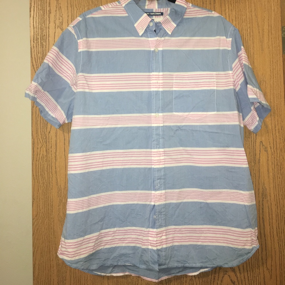 Men's Button-Up Short Sleeve