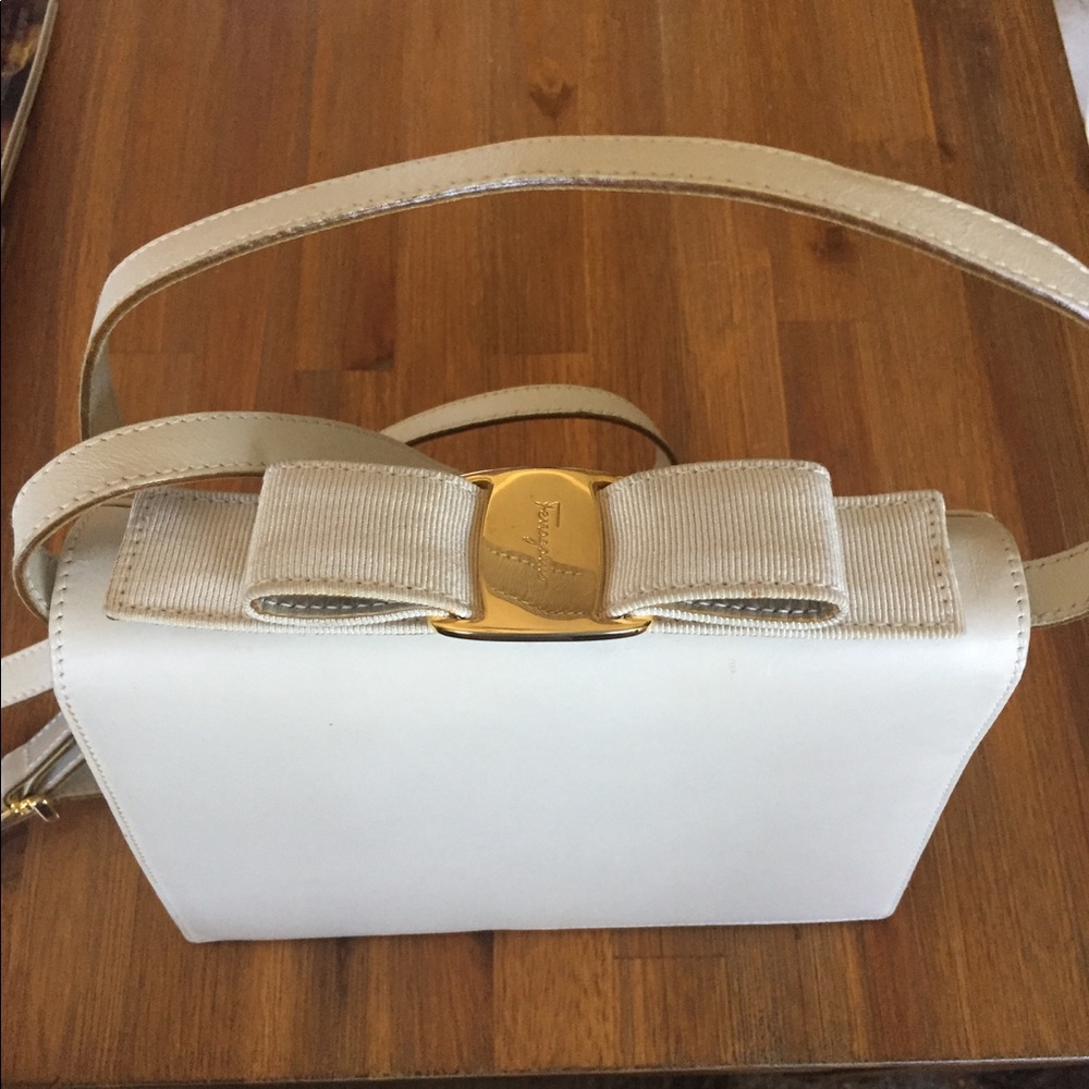 Authentic Ferragamo cream shoulder purse