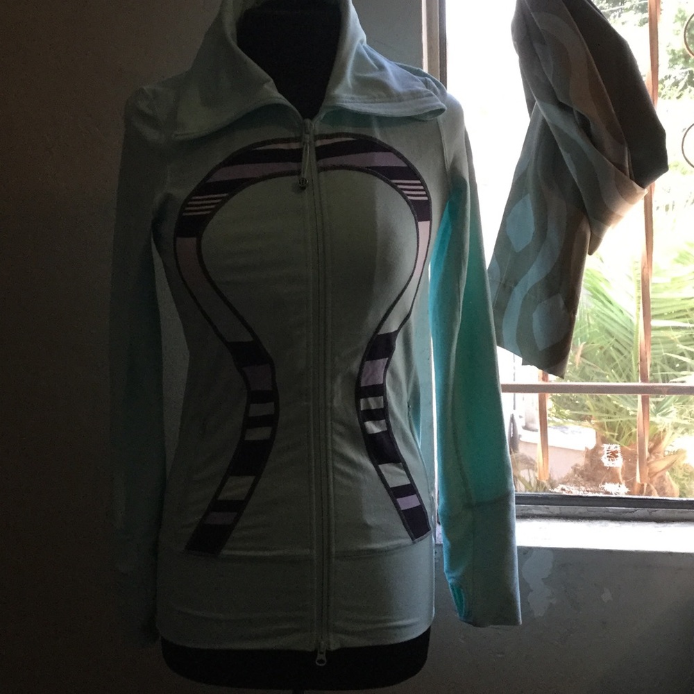 Lululemon athleticia