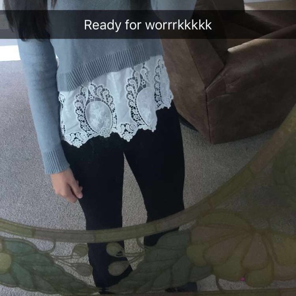 Sweater with lace - Picture 5 of 5