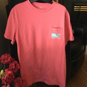 Vineyard Vines tee