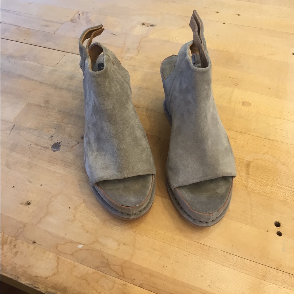 Albert Fermani bootie wedge