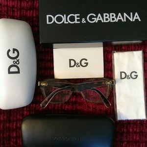 💯 D&G glasses and  2 case / box lot