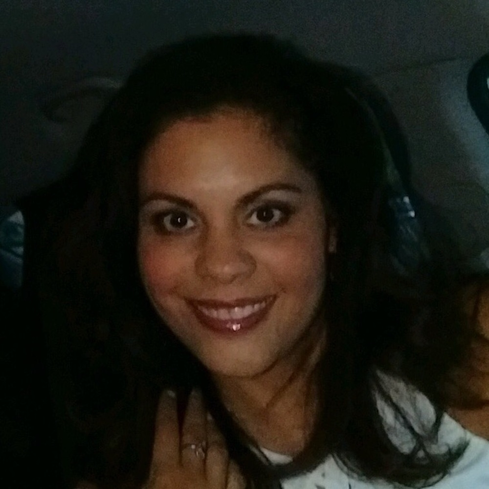 Meet your Posher, Holly