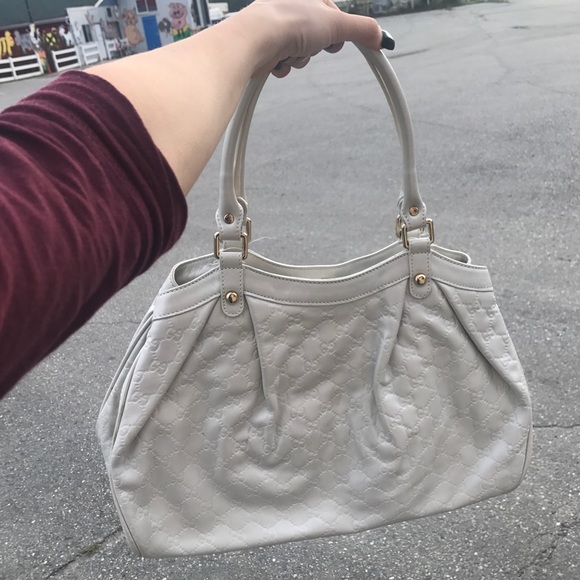 Gucci Handbag - Picture 1 of 3