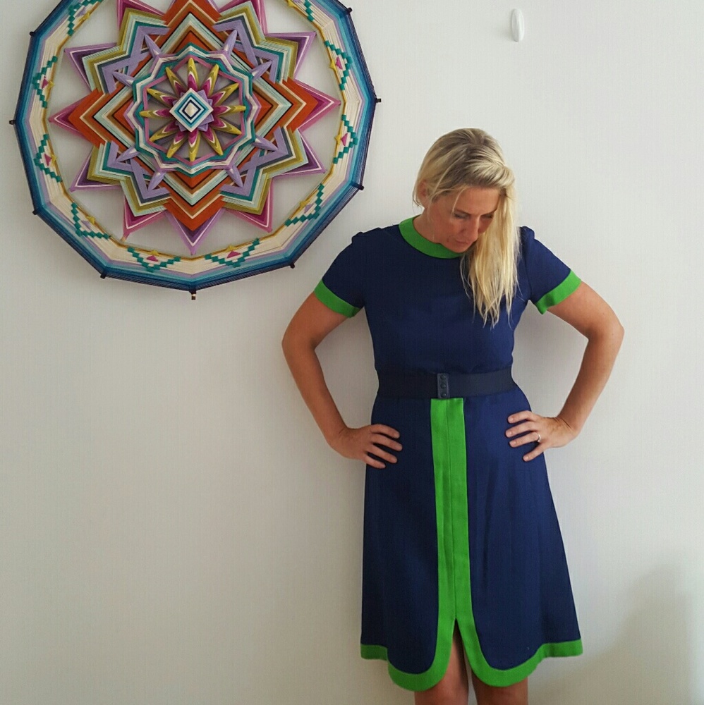 Vintage 2 piece set 1960's navy shamrock green. 6