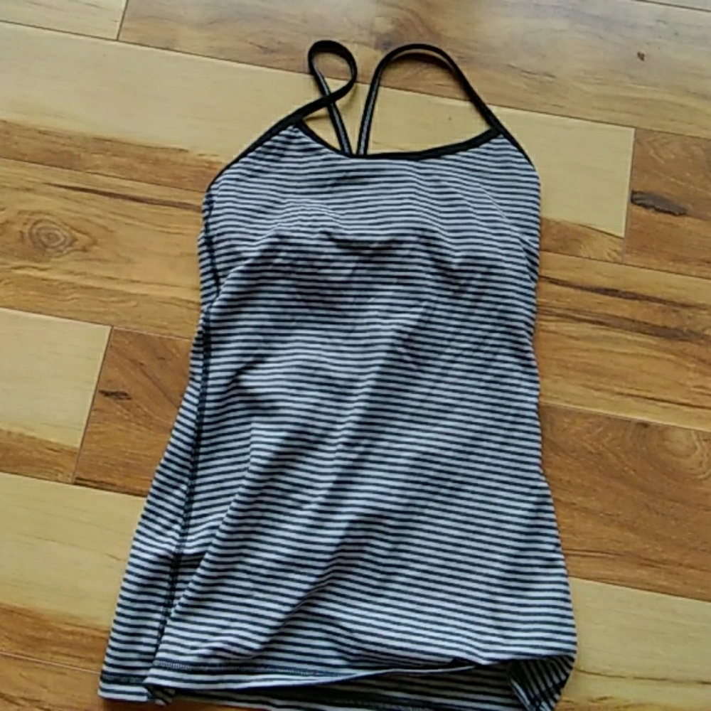 Lululemon workout tank