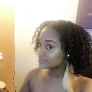 Meet your Posher, Lena