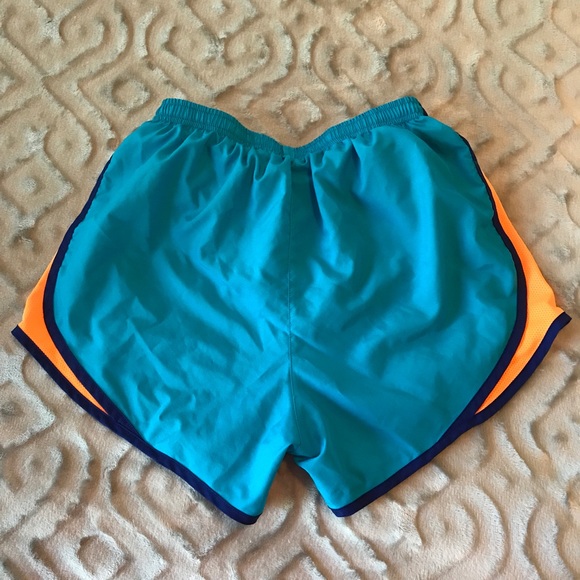 💞Sale!💞Nike shorts - Picture 3 of 5