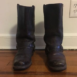 Great condition! Frye Belted Harness Boots!