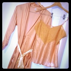 NWOT GAP body satin robe with matching cami