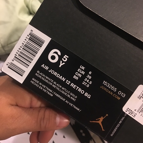 Air Jordan Retro Master 12's - Picture 2 of 4