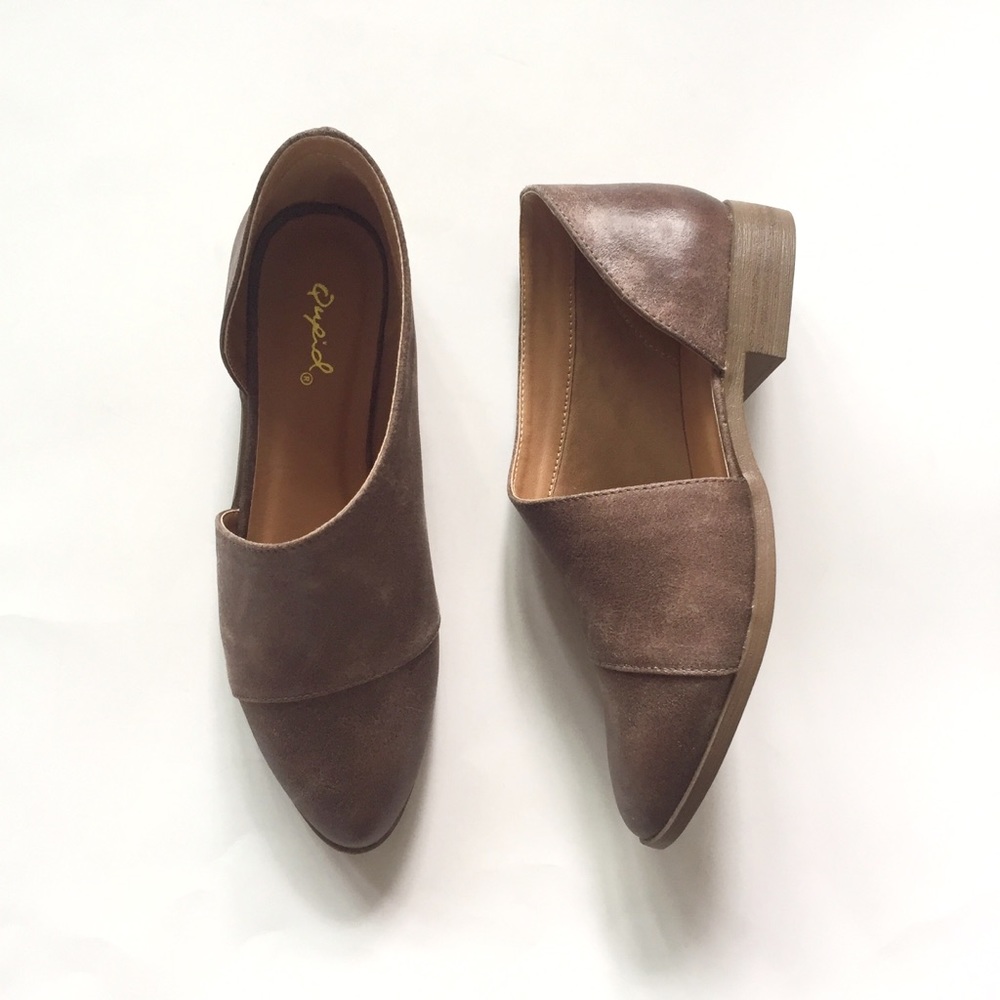 1 left!!! NWT. Nutmeg open shank flats - Picture 4 of 7