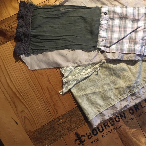 Upcycled cargo/lace scarf / Downtown Solitude - Picture 4 of 8