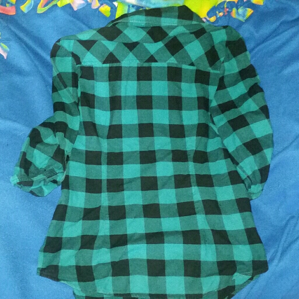 Guess Flannel - Picture 2 of 4
