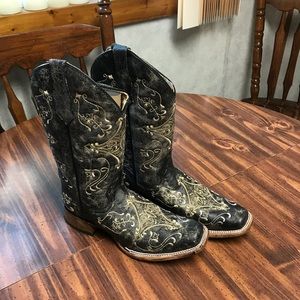 Ladies size 10 wide Corral Cowboy boots